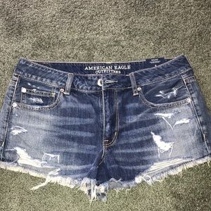 American Eagle ‘Slouchy Shortie’ Jean shorts